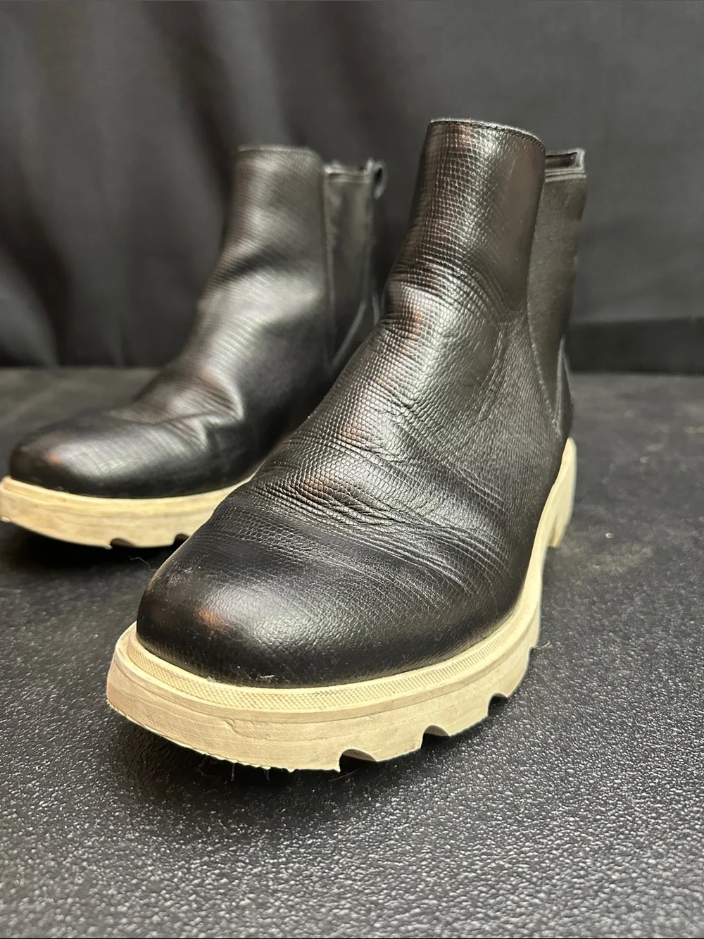 Sorel Black weatherproof boots size Woman’s 11